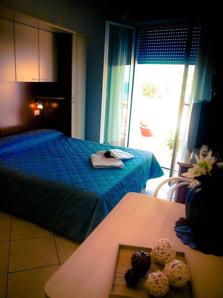 Residence Mediterraneo Rimini Eksteriør billede
