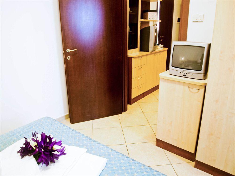 Residence Mediterraneo Rimini Eksteriør billede