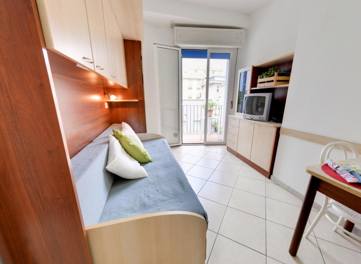 Residence Mediterraneo Rimini Eksteriør billede